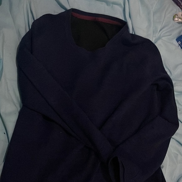 WINTER SWEATER. - Picture 2 of 2